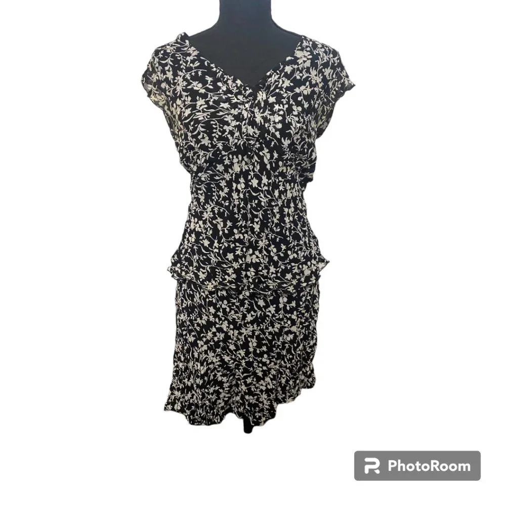 Style & Co. Y2K Petite Ladies 2 piece flowy printed skirt and blouse set size 4P